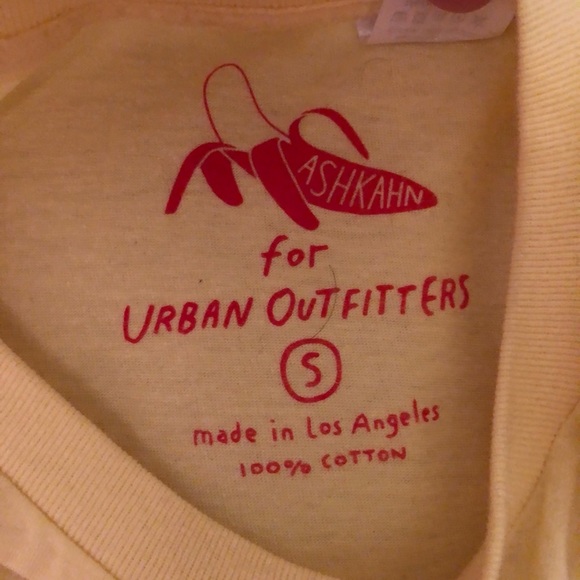 Like new Peace Pizza UO t-shirt - Picture 3 of 3